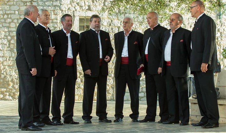 Nastopi klapa 0